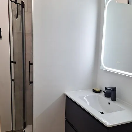 Grand T3 Entrée Rénové Apartamento Arcachón
